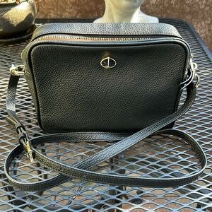 Kate Spade New York Medium Polly Leather Camera Bag